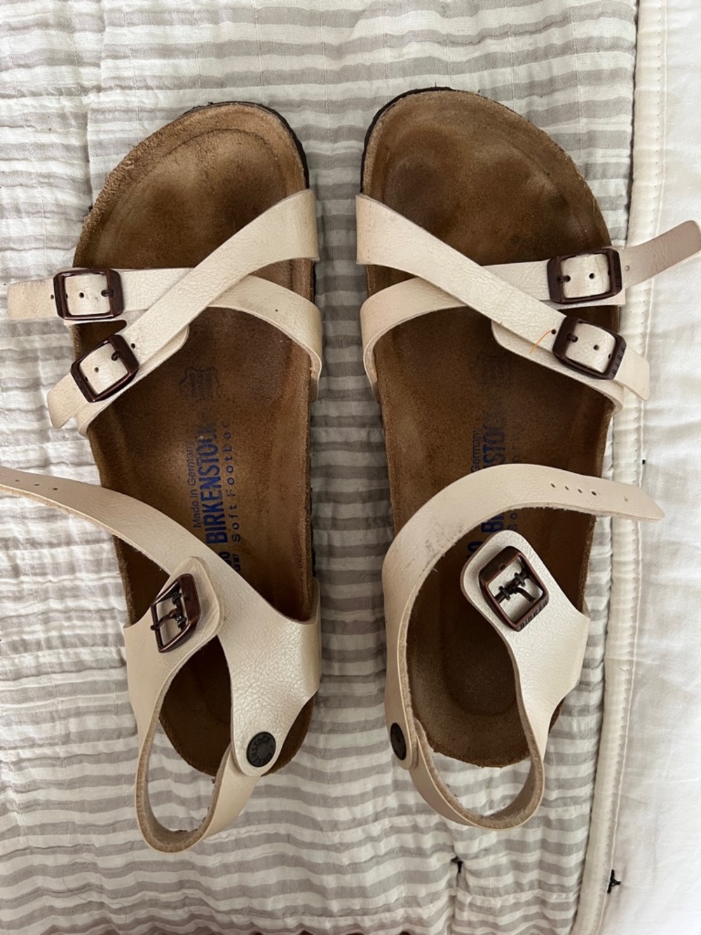 Birkenstock Women's Cream Leather Buckle Sandals